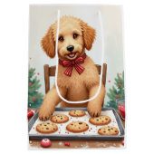 Golden Doodle Decorating Christmas Cookies Medium Cadeauzakje (Achterkant)