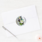 Golden Easter Cross en White Lilly Flowers Ronde Sticker (Envelop)