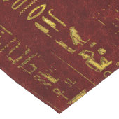 Golden Egyptische hiërogliefen op rood leer Korte Tafelloper (Hoek)