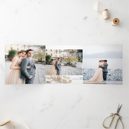 Golden Flowers Elopement Photo Gallery Drieluik Uitnodiging (Binnen)