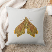 Golden Forest Moth – Surreal Nature Form Kussen (Deken)