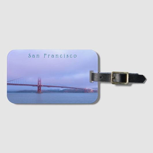 Golden Gate Bridge in de mist 's ochtends Bagagelabel (Voorkant (horizontaal))