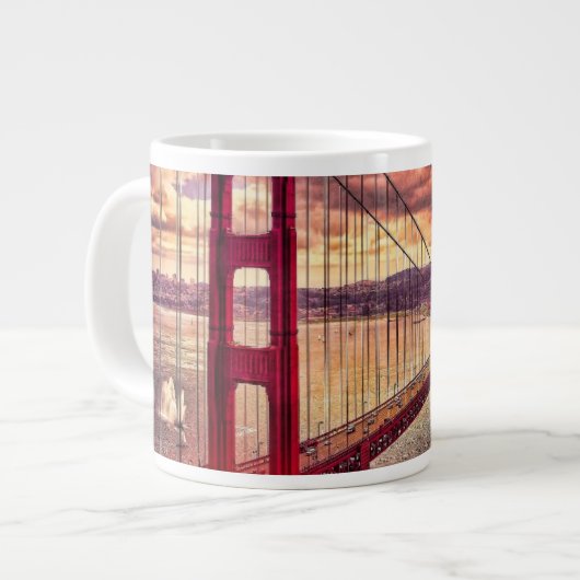 Golden Gate Bridge in San Francisco, Californië. Grote Koffiekop (Links)