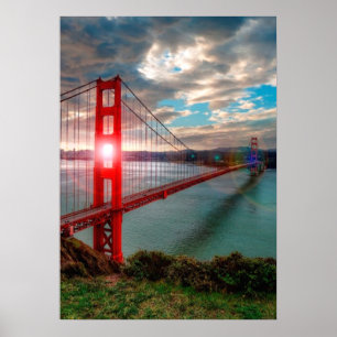 Golden Gate Bridge met Sun Shining through. Poster