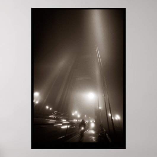 Golden Gate Bridge met wegrijder in mist Poster (Voorkant)