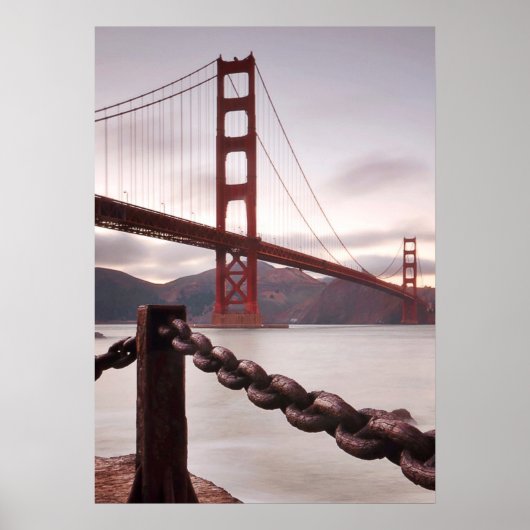 Golden Gate Bridge tegen bergen Poster (Voorkant)