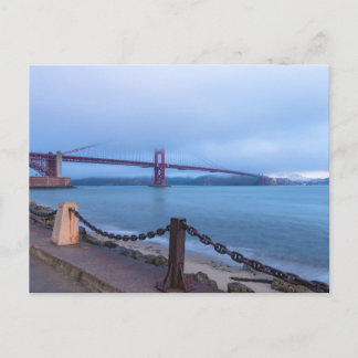 Golden Gate Bridge Under Fog Briefkaart