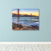 Golden Gate Bridge vanaf de baai van San Francisco Canvas Afdruk (Insitu (Houten vloer))
