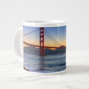Golden Gate-brug vanuit San Francisco bay trail. Grote Koffiekop