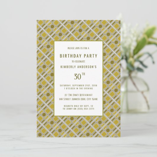 Golden Geometric Pattern, Modern Birthday Party Kaart (Staand voorkant)