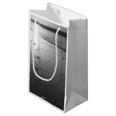 Golden Glassy Sand Grayscale Klein Cadeauzakje (Voorkant Gekanteld)