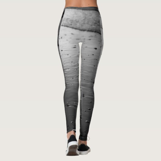 Golden Glassy Sand Grayscale Leggings (Achterkant)