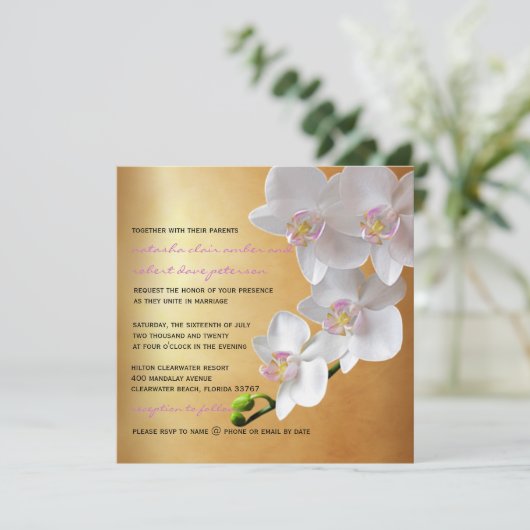 Golden gradiënt Glow White Orchids Wedding Invites Kaart (Staand voorkant)