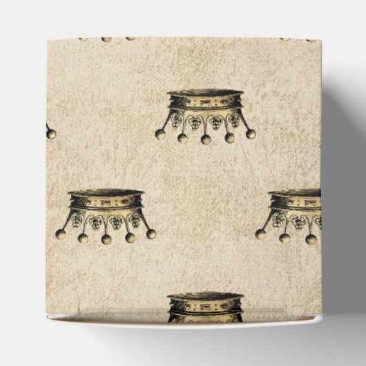 Golden Grunge Regal Crown Bedankdoosjes (Bovenkant)