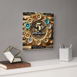 Golden Harmony: Vijfde Jubileum Vierkante Klok