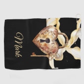 Golden Hearts sleutel voor golfer op de Valentijns Golfhanddoek (Horizontaal)