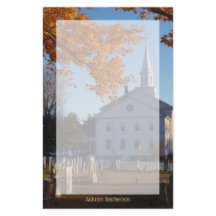 Golden Herfst Foliage met kerk en begraafplaats