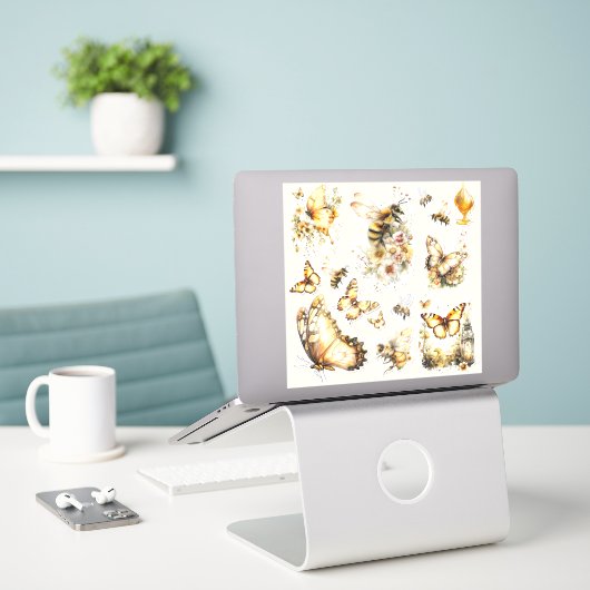Golden Honey Fairy World – Bees and Butterflies Sticker (Laptop op bureau)