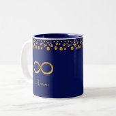 Golden Infinity Symbol & Confetti op Navy Blue Tweekleurige Koffiemok (Voorkant links)