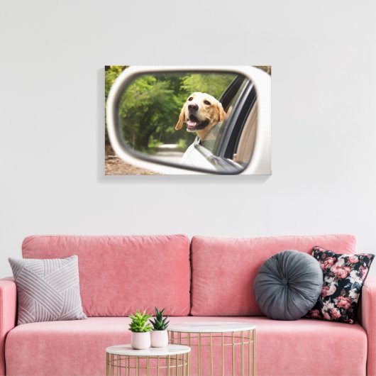 Golden Labrador in Rearview Mirror Canvas Afdruk (Insitu (Woonkamer))