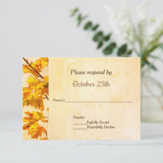 Golden Leaves Fall Wedding Party Uitnodiging RSVP (Staand voorkant)