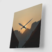 Golden light on the peaks: sunset in Vang Vieng Vierkante Klok (Hoek)