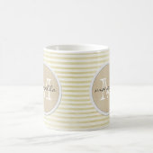 golden lines Stripes Background Monogram Koffiemok (Center)