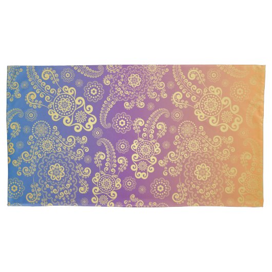Golden Luxury Paisley op blauw, Paars en Oranje Kussensloop (Voorkant-Links)