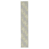 Golden Mesh Abstracte Floral Waterverf Pattern Lange Tafelloper (Voorkant)