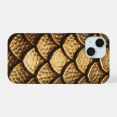 Golden Metallic Dragon Scales iPhone 15 Case (Achterkant horizontaal)