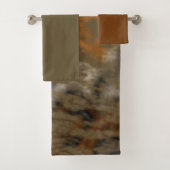 Golden Olive Abstract Bad Handdoek (Insitu)