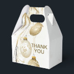 Golden Ornament Kerstfeest Elegant Bedankdoosjes<br><div class="desc">Golden Ornament kerstfeest Elegante fastboxen. Uniek,  mooi,  stijlvol design. Makkelijk te personaliseren. Lettertypestijl,  -grootte en -kleuren kunnen worden gewijzigd. Overeenkomende objecten beschikbaar.</div>