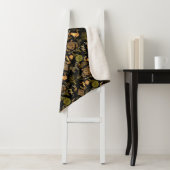 Golden Pattern 03.bw Black BG Sherpa Deken (In situ)