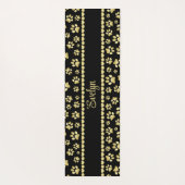 Golden Paw Prints on Black with Custom Name Yogamat (Achterkant)
