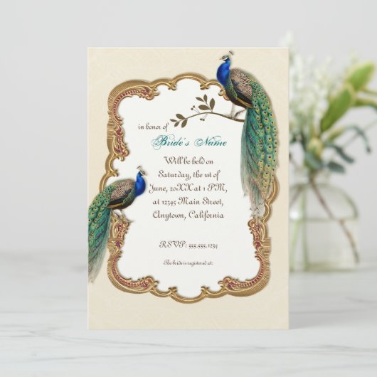 Golden Peacock & Calligrafiefirls Uitnodiging (Staand voorkant)