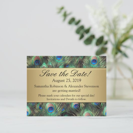 Golden Peacock Feather Background Save the Date Aankondigingskaart (Staand voorkant)