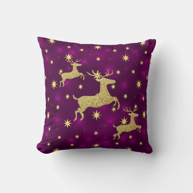 Golden Reindeer & Stars Paars Kussen (Voorkant)