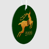 Golden rendier met Holiday Red en Groen Ornament (voorkant)