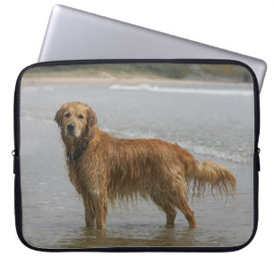 Golden Retreiver in het Zee Laptop Sleeve
