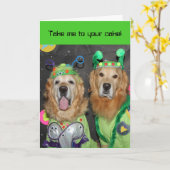 Golden Retriever Aliens Verjaardag Kaart (Gele Bloem)