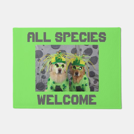 Golden Retriever Aliens Welkom alle soorten Deurmat (Voorkant)