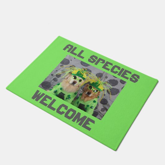 Golden Retriever Aliens Welkom alle soorten Deurmat (Schuin)