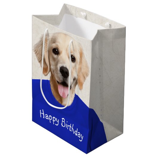 Golden Retriever Birthday Humor Medium Cadeauzakje (Voorkant Gekanteld)