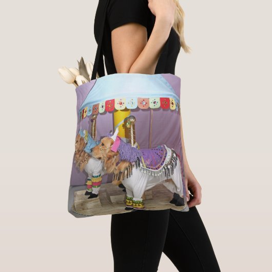 Golden Retriever Carousel Horses Tote Bag (Dichtbij)