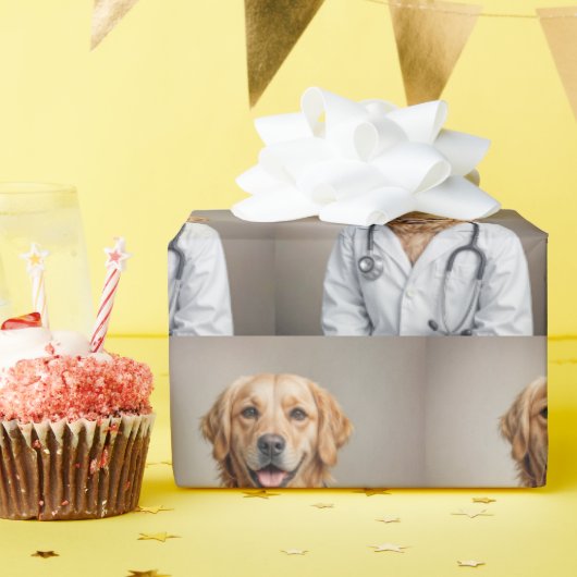 Golden Retriever Doctor With a Stethoscope Cadeaupapier (Verjaardagsfeest)