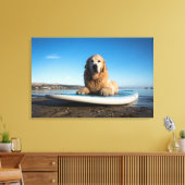 Golden Retriever Dog die op een pedaalbord leest Canvas Afdruk (Insitu (Woonkamer))