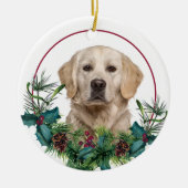 Golden Retriever Dog Evergreen Berry Wreath Keramisch Ornament (Voorkant)