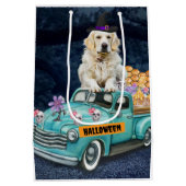 Golden Retriever Dog Halloween Truck Scary Night Medium Cadeauzakje (Achterkant)