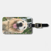 Golden Retriever Dog in de bloementuin Bagagelabel (Voorkant horizontaal)