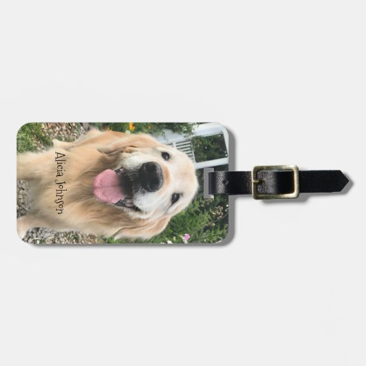 Golden Retriever Dog in de bloementuin Bagagelabel (Voorkant horizontaal)